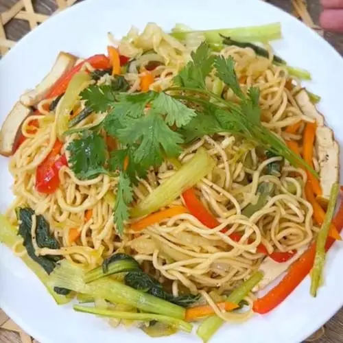 Hình ảnh Mì xào chay