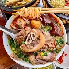 Hình ảnh Bún bò giò nạc