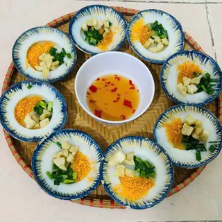 Hình ảnh Mâm bánh bèo chén gia đình