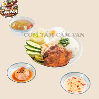 Hình ảnh Cơm Tấm Sườn Xíu Mại Trứng Ốp + 1 Nước Ngọt