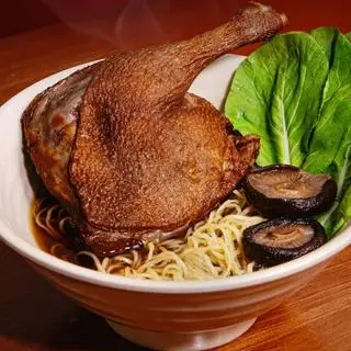 Hình ảnh Mì vịt tiềm góc tư
