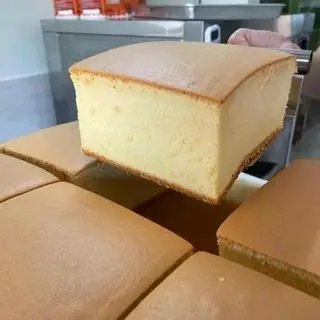 Hình ảnh Bánh bông lan truyền thống size nhỏ
