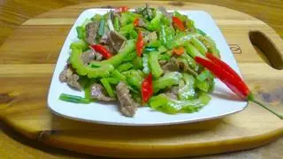Hình ảnh Cơm bò xào khổ qua