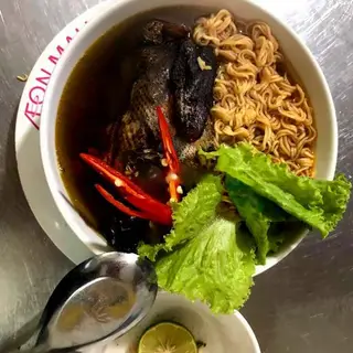 Hình ảnh Gà tần mỳ ngon