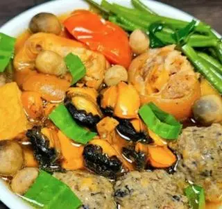 Hình ảnh Bún riêu cua - chả - bò