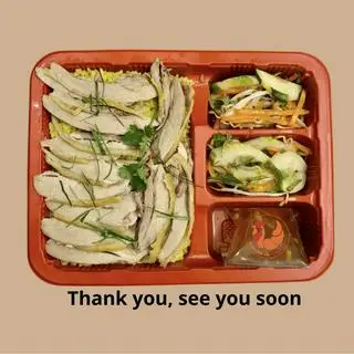 Hình ảnh Cơm gà đùi xé