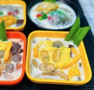Hình ảnh Chè thái sầu riêng
