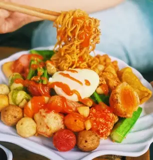 Hình ảnh Mì trộn cá viên thập cẩm