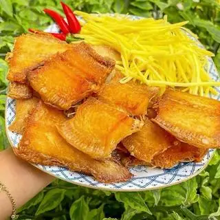 Hình ảnh Cơm lưỡi trâu 1 nắng Cần Giờ đặc biệt - sườn ram muối - salad chua ngọt