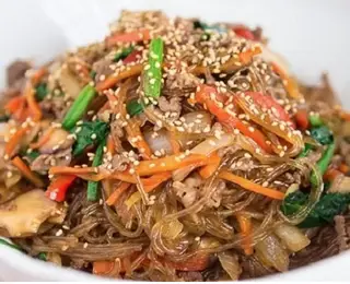 Hình ảnh Miến trộn Hàn Quốc