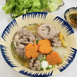 Hình ảnh Nui giò