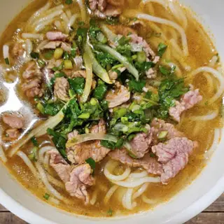Hình ảnh Bún bò tái