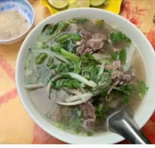 Hình ảnh Phở tái chín