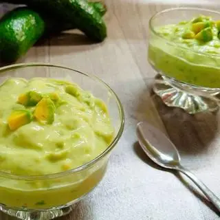 Hình ảnh Sữa chua bơ thơm