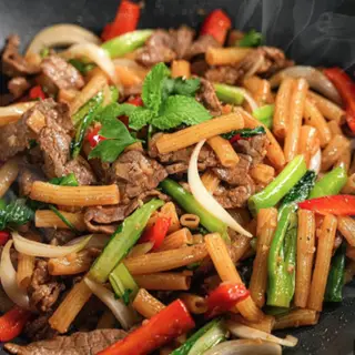 Hình ảnh Nui xào bò