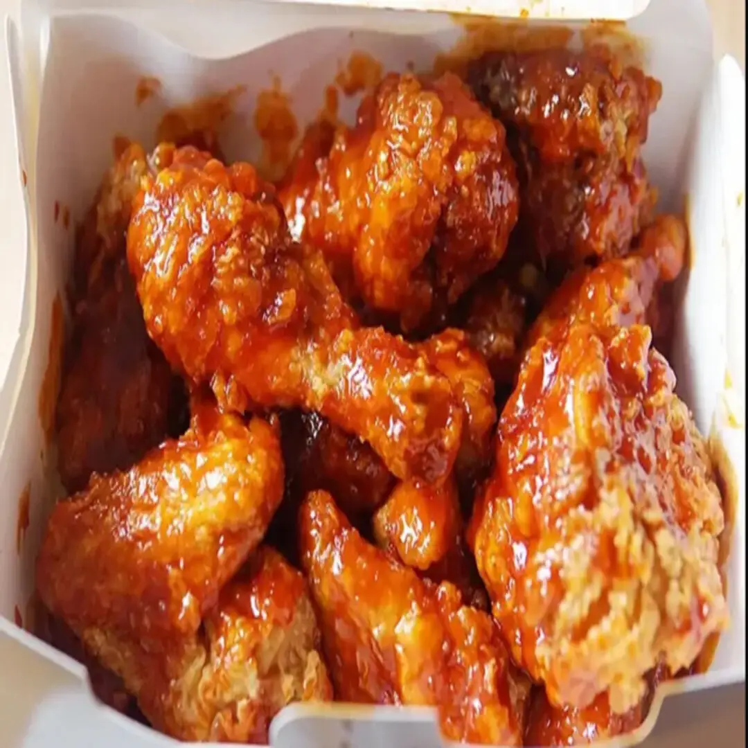 Hình ảnh Wonder Chicken - Gà Rán & Mỳ Trộn Sốt Hàn Quốc - Trần Mai Ninh