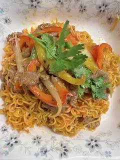 Hình ảnh Mì xào bò