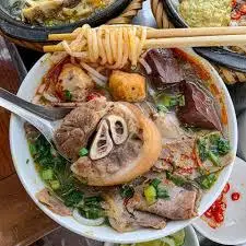 Hình ảnh Bún bò giò heo