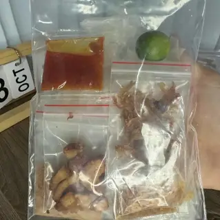 Hình ảnh Bánh tráng phơi sương tóp mỡ - chưa trộn