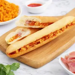 Hình ảnh Bánh mì que pate chà bông