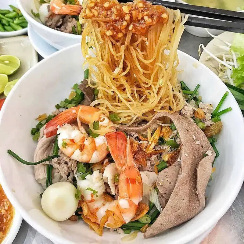 Hình ảnh HỦ TIẾU NAM VANG HIỀN HỒ - Nguyễn Văn Khối