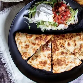 Hình ảnh Chicken quesadilla