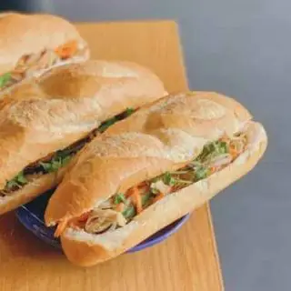 Hình ảnh Bánh mì Nam đơn giản