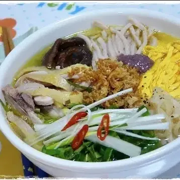 Hình ảnh Bún thang gà xé