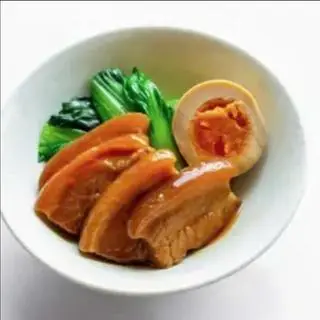 Hình ảnh Cơm thịt heo kho tương