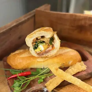 Hình ảnh Bánh mì “ Tê”