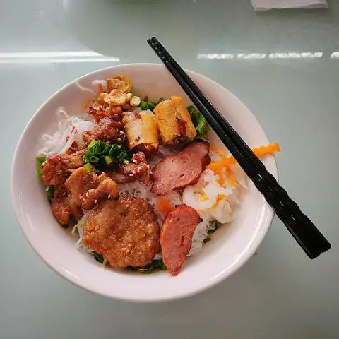 Hình ảnh Bún Bò Trộn - Bún Thịt Nướng - Láng Hạ