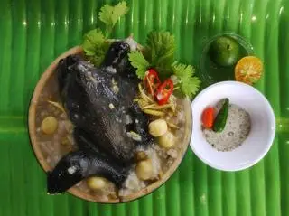 Hình ảnh Gà ác cháo đậu xanh hạt sen