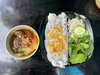 Hình ảnh Bánh cuốn nóng chả nướng