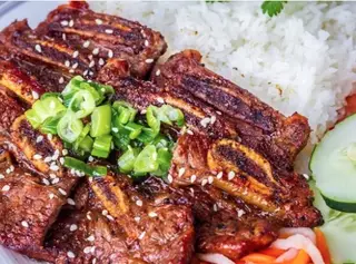 Hình ảnh Cơm sườn nướng