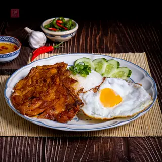 Hình ảnh Cơm Tấm Sườn Trứng