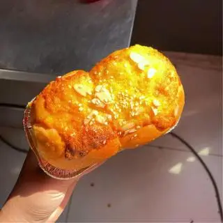 Hình ảnh Bánh mì dừa phô mai