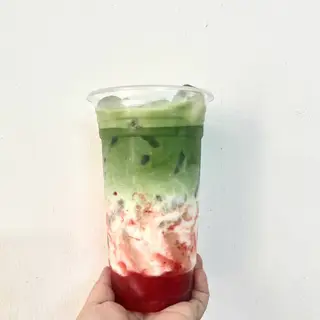 Hình ảnh Matcha latte dâu - 700ml