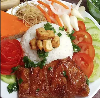 Hình ảnh Cơm tấm sườn bì