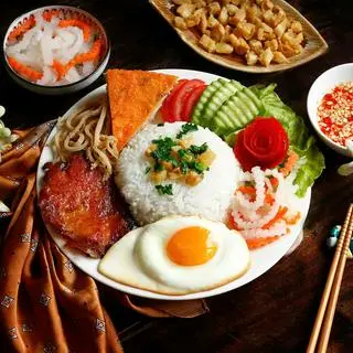 Hình ảnh Cơm sườn trứng
