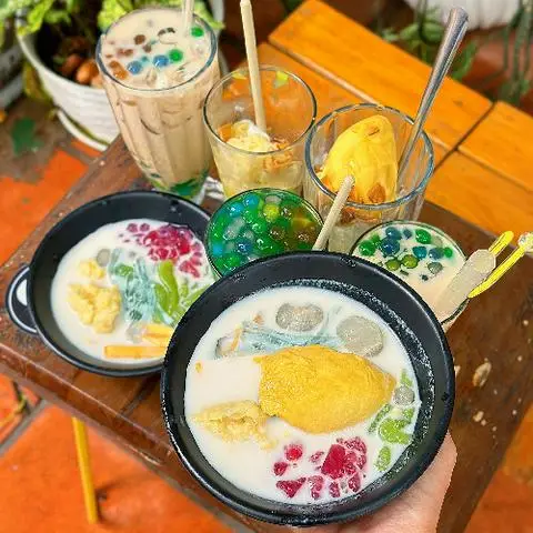 Hình ảnh Cô Thanh - Kem Bơ Chè Sầu Đà Nẵng - Trần Duy Hưng