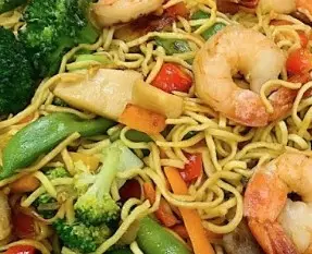 Hình ảnh Mì trộn đặc biệt