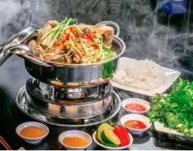 Hình ảnh Lẩu thập cẩm dê