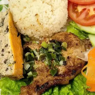 Hình ảnh Cơm sườn chả