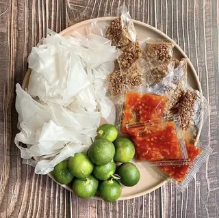 Hình ảnh Bánh tráng sate tắc siêu cay size S