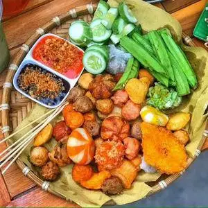 Hình ảnh Lai Rai Quán - Cá Viên Chiên, Mì Trộn Indomie & Gà Rán Hàn Quốc - Đào Trí