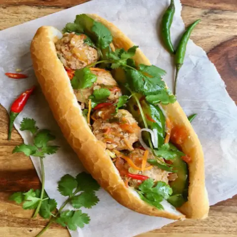 Hình ảnh Bánh Mì Thùy Dương - Cao Văn Lầu