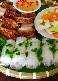 Hình ảnh Bánh hỏi heo quay