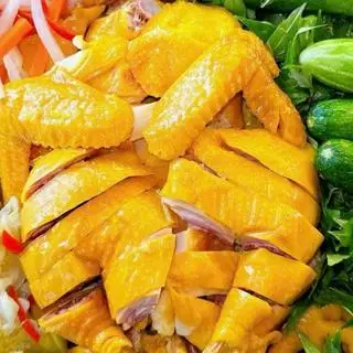 Hình ảnh Gà ủ muối nguyên con