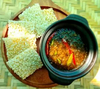 Hình ảnh Cơm cháy kho quẹt
