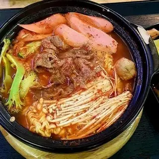 Hình ảnh Mỳ cay Korea full topping